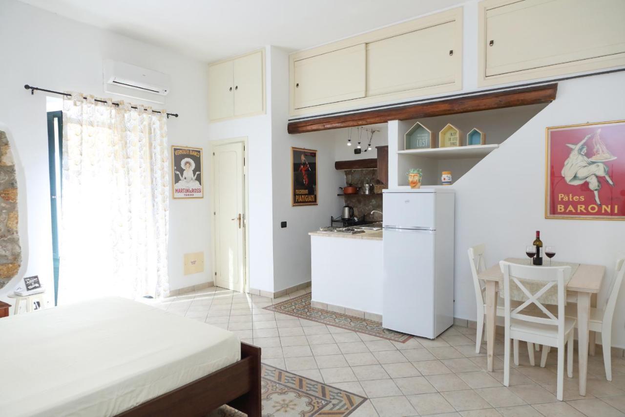 Coastal Seaview Suite & Central Balcony Street View Studio Cefalù Exterior foto
