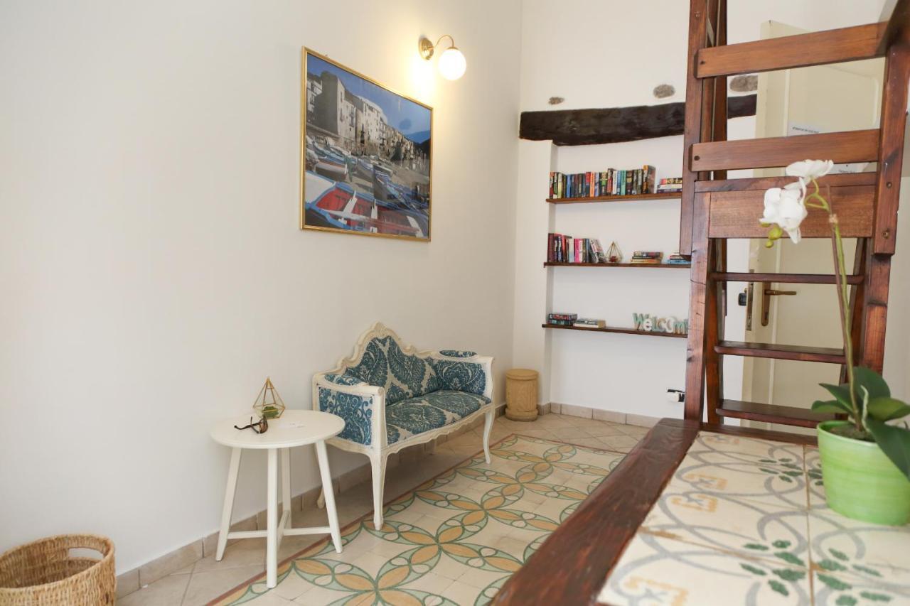 Coastal Seaview Suite & Central Balcony Street View Studio Cefalù Exterior foto
